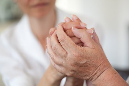 Was braucht die Haut von Pflegebedürftigen?